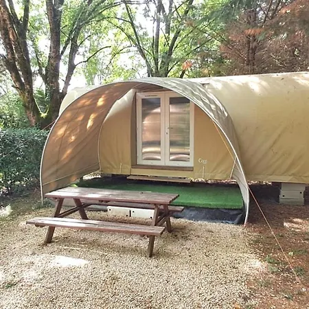 Le Beauvillage * לוזרט